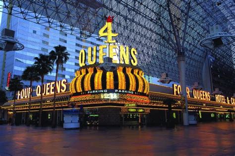Four Queens Hotel and Casino .